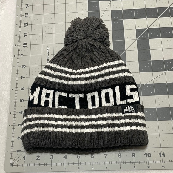 Mac Tools Grey and White Striped Beanie New - Picture 5 of 6